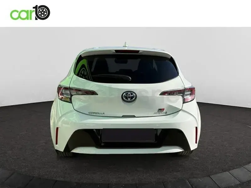 Usado Toyota Corolla Style 122 CV (89 kW) 2022 Blanco Berlina