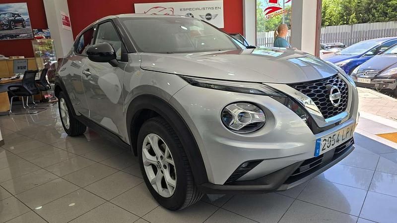 Gris Usado 2021 Nissan Juke N-Connecta SUV | 17.590 € (Precio justo) - Imagen 1/4