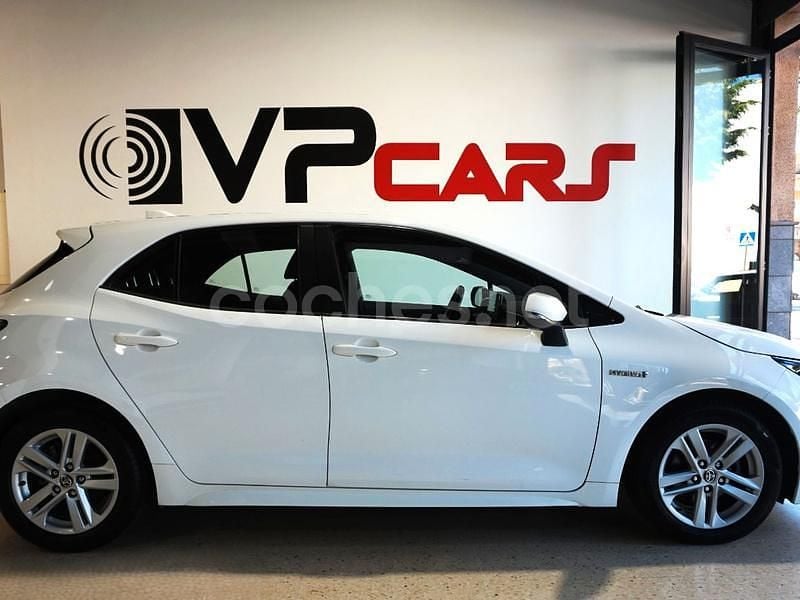 Blanco Usado 2021 Toyota Corolla Active Berlina | 16.490 € (Super precio) - Imagen 1/4