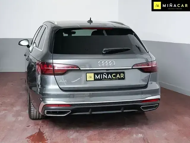 Usado Audi A4 S-Line 204 CV (150 kW) 2024 Gris / plata Familiar
