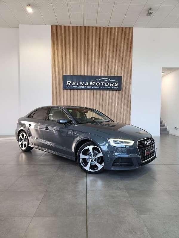 Używany Audi A3 S-Line 150 KM (110 kW) 2018 Szary Sedan/Limuzyna