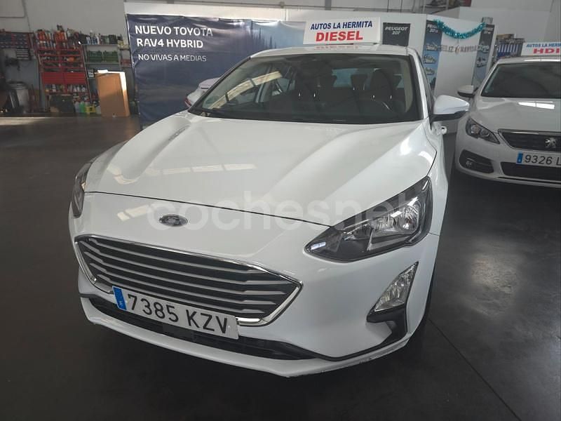 Usado Ford Focus Trend 120 CV (88 kW) 2019 Blanco Berlina
