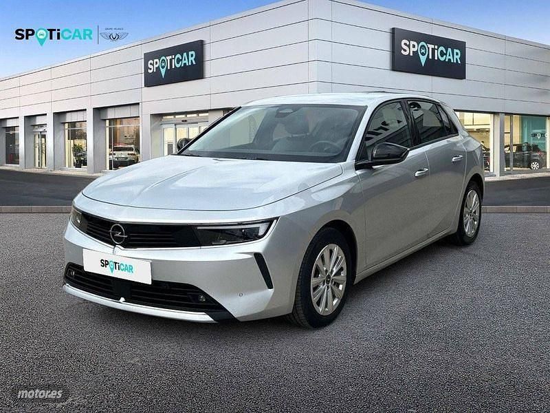 Gris Usado 2023 Opel Astra Edition Berlina | 17.495 € (Precio justo) - Imagen 1/4