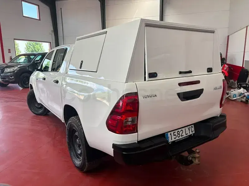 Usado Toyota HiLux 150 CV (110 kW) 2022 Blanco Pickup/Camioneta