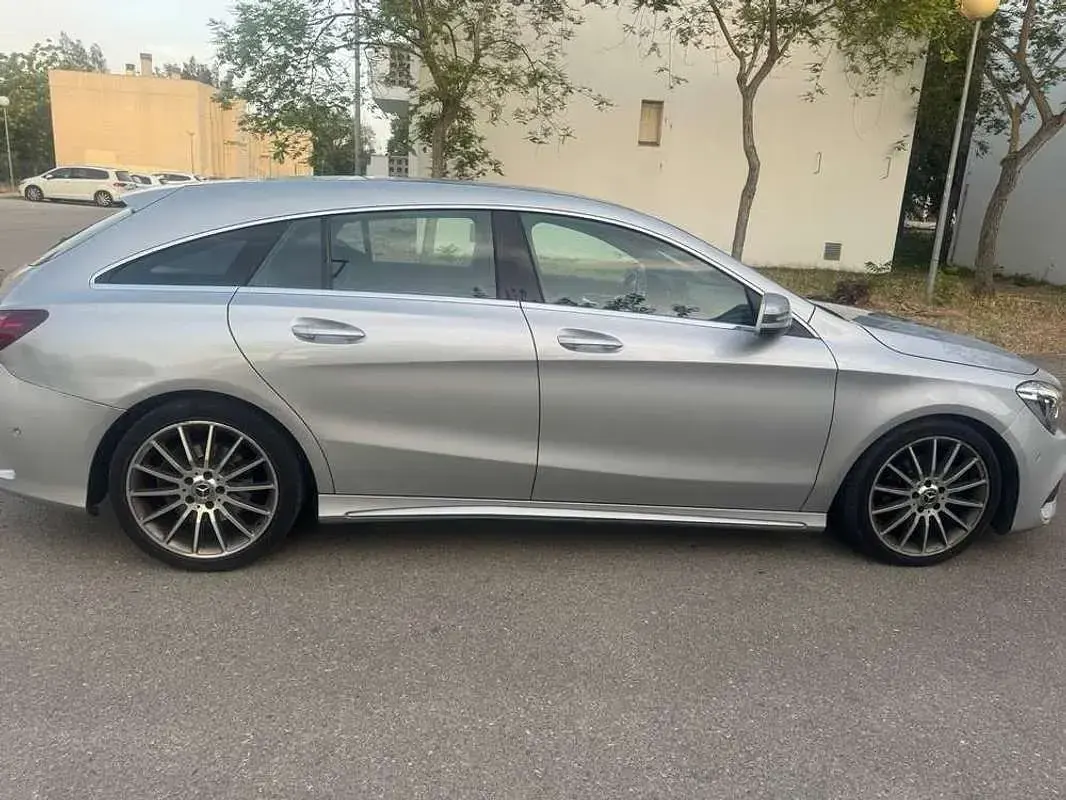Käytetty Mercedes CLA200 Shooting Brake 136 HP (100 kW) 2018 Harmaa Farmari