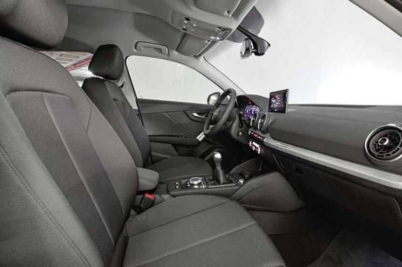 Usado Audi Q2 Sport 111 CV (81 kW) 2023 Gris SUV