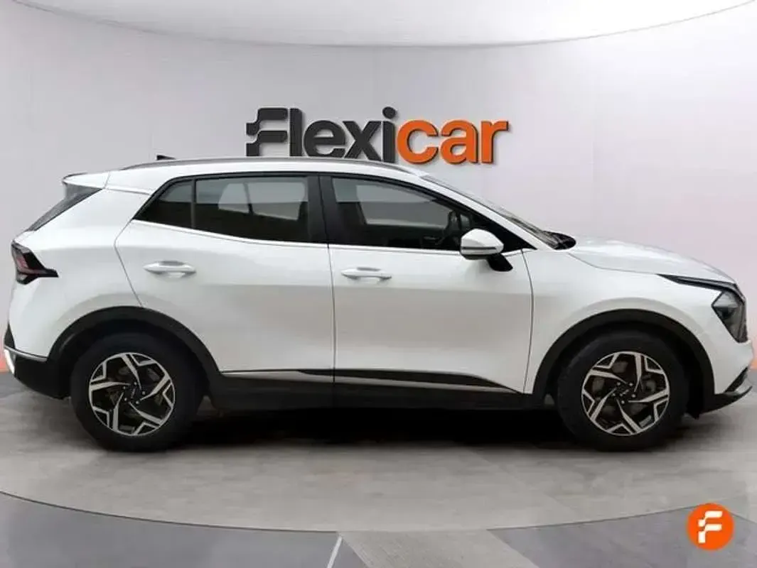 Usado Kia Sportage 136 CV (100 kW) 2023 Blanco SUV