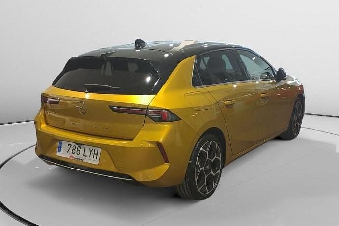 Usado Opel Astra Ultimate 130 CV (95 kW) 2022