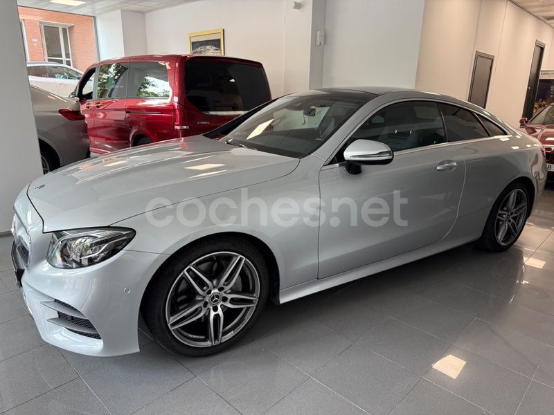Usado Mercedes E220 194 CV (142 kW) 2020 Gris / plata Coupe