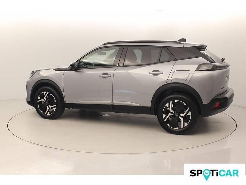Usado Peugeot 2008 Allure 100 CV (73 kW) 2024 Gris SUV