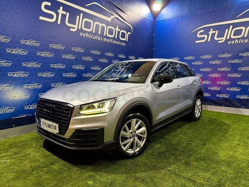 Usado Audi Q2 Ambiente 116 CV (85 kW) 2021 Gris / plata SUV