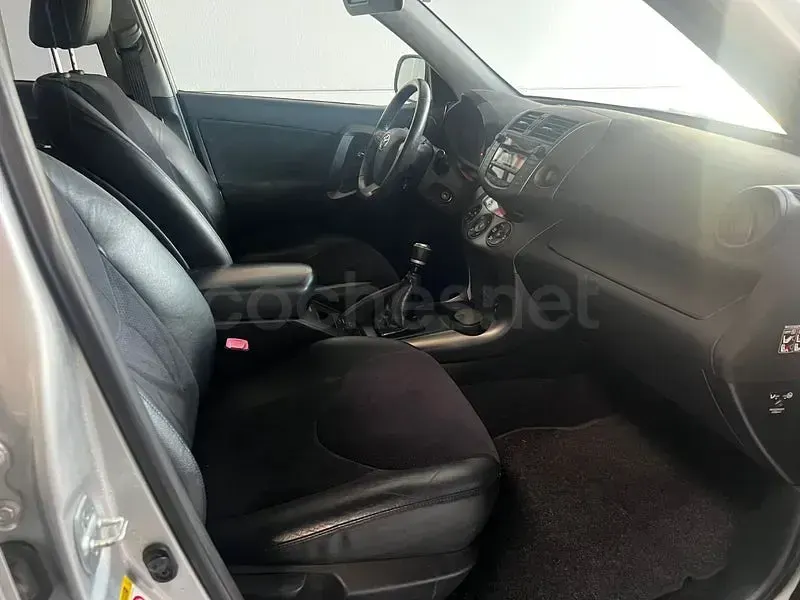 Usado Toyota RAV4 Advance 150 CV (110 kW) 2011 Gris / plata SUV