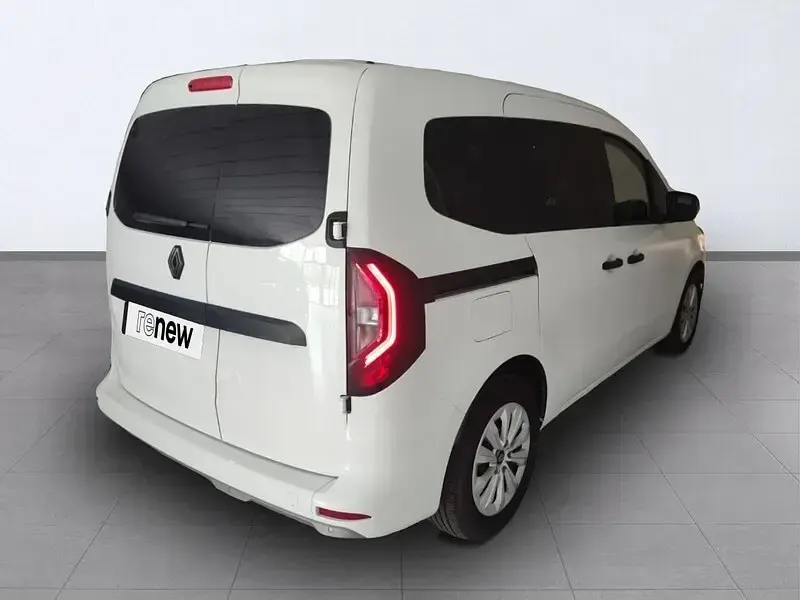 Usado Renault Kangoo 95 CV (69 kW) 2025 Blanco Monovolumen