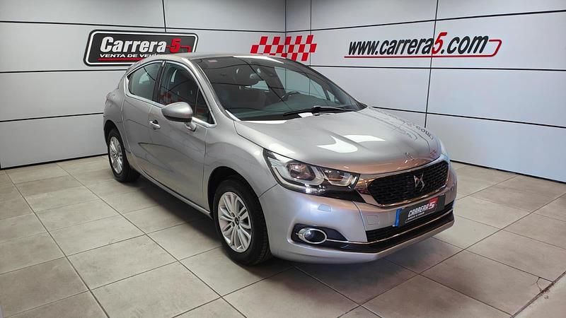 Usado DS Automobiles DS4 100 CV (73 kW) 2017 Gris Berlina