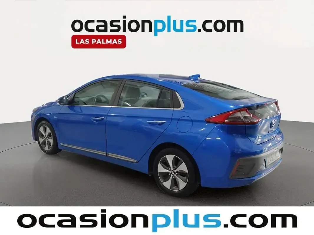 Usado Hyundai Ioniq 88 kW (120 CV) 2018 Azul Utilitario