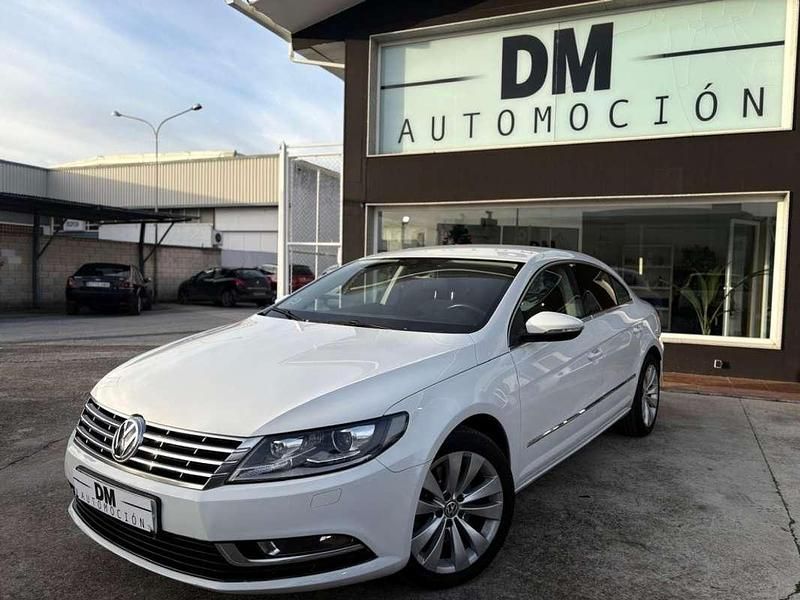 Blanco Usado 2014 VW Passat Advance Familiar | 10.999 € (Precio justo) - Imagen 1/4