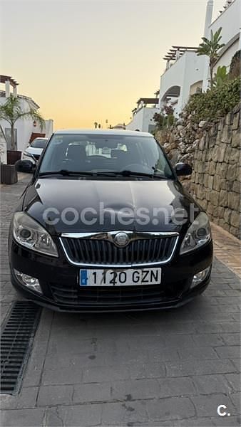 Negro Usado 2010 Skoda Fabia Utilitario | 3150 € (Precio justo) - Imagen 1/4