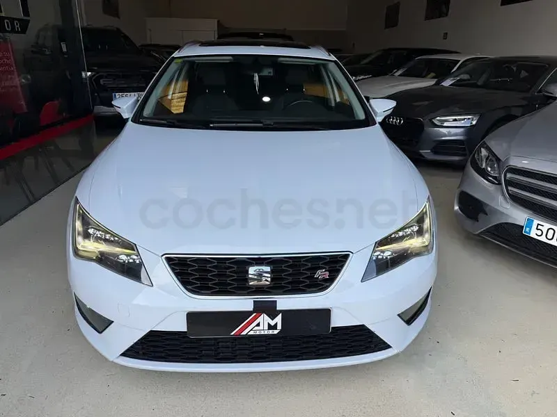 Usado Seat Leon FR 184 CV (135 kW) 2015 Blanco Familiar