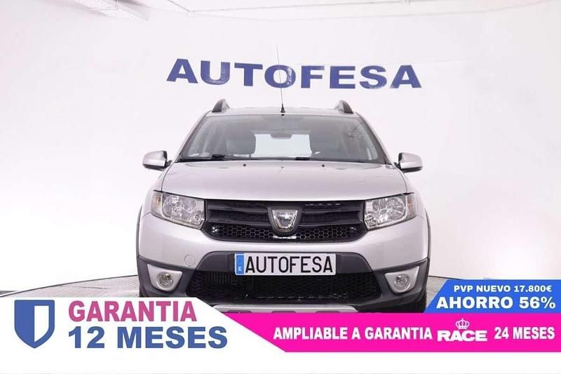 Usado Dacia Sandero Stepway 90 CV (66 kW) 2015 Gris Berlina