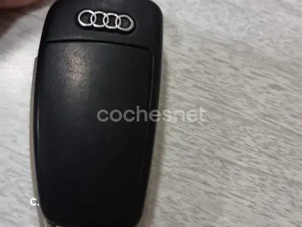 Usado Audi A4 140 CV (102 kW) 2005 Negro Berlina