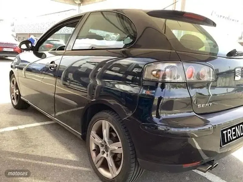 Usado Seat Ibiza FR 130 CV (95 kW) 2006 Negro Utilitario