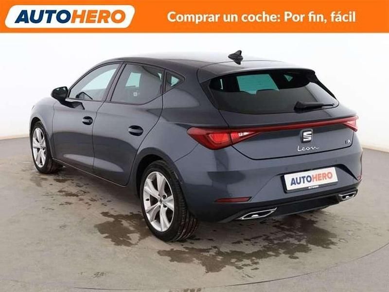 Usado Seat Leon FR 150 CV (110 kW) 2020 Gris Berlina