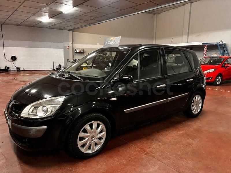 Usado Renault Scénic II Dynamique 85 CV (62 kW) 2007 Negro Monovolumen