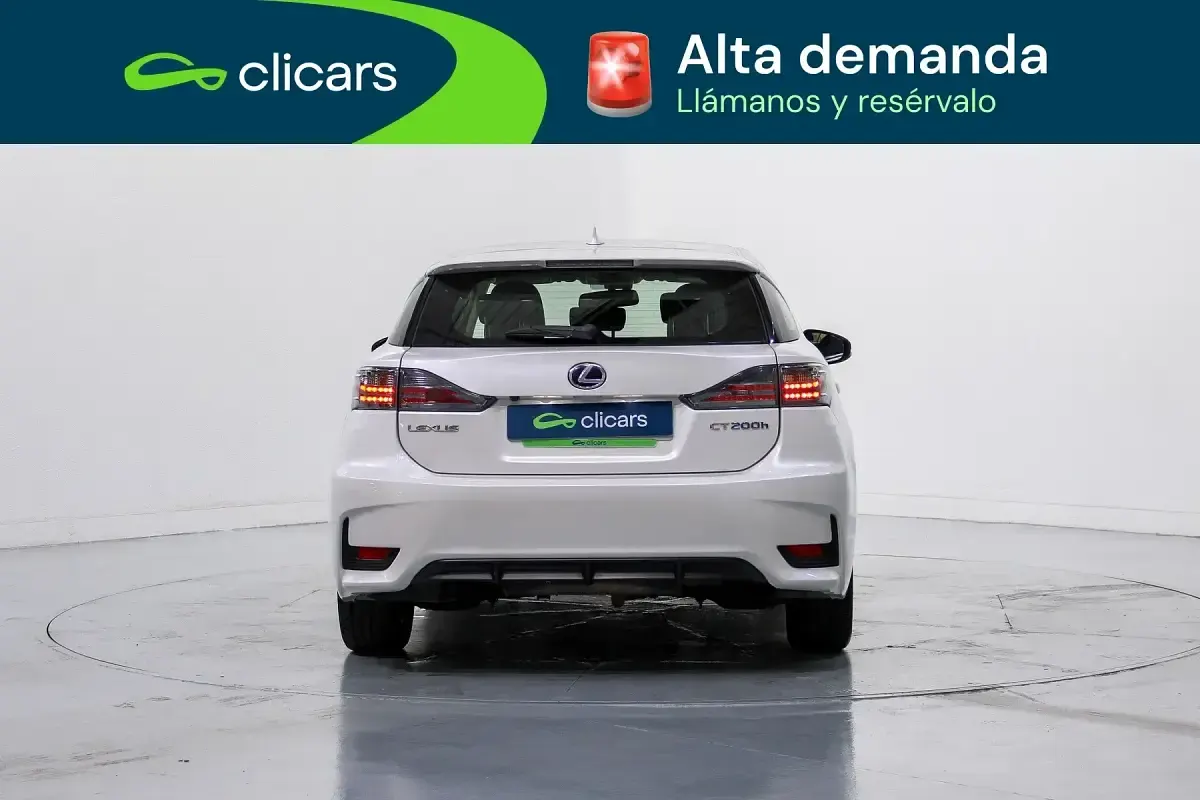 Usado Lexus CT200h Executive Line 99 CV (72 kW) 2016 Blanco