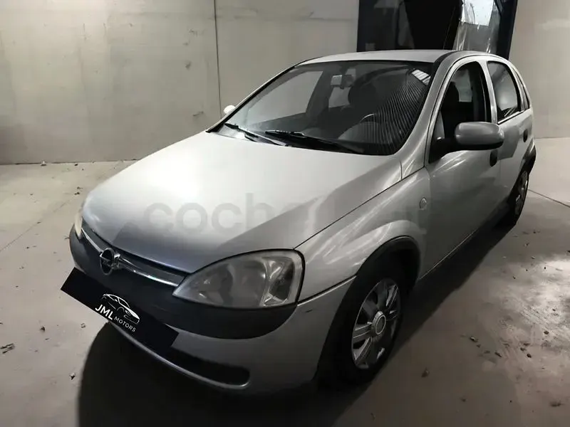 Usado Opel Corsa Club 75 CV (55 kW) 2002 Gris / plata Utilitario