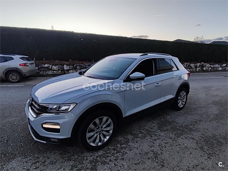 Gris / plata Usado 2020 VW T-Roc Advance SUV | 20.700 € (Precio justo) - Imagen 1/4