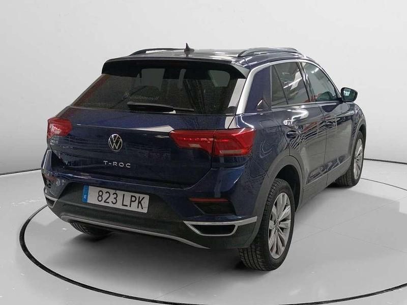 Usado VW T-Roc Advance 111 CV (81 kW) 2021 Azul SUV