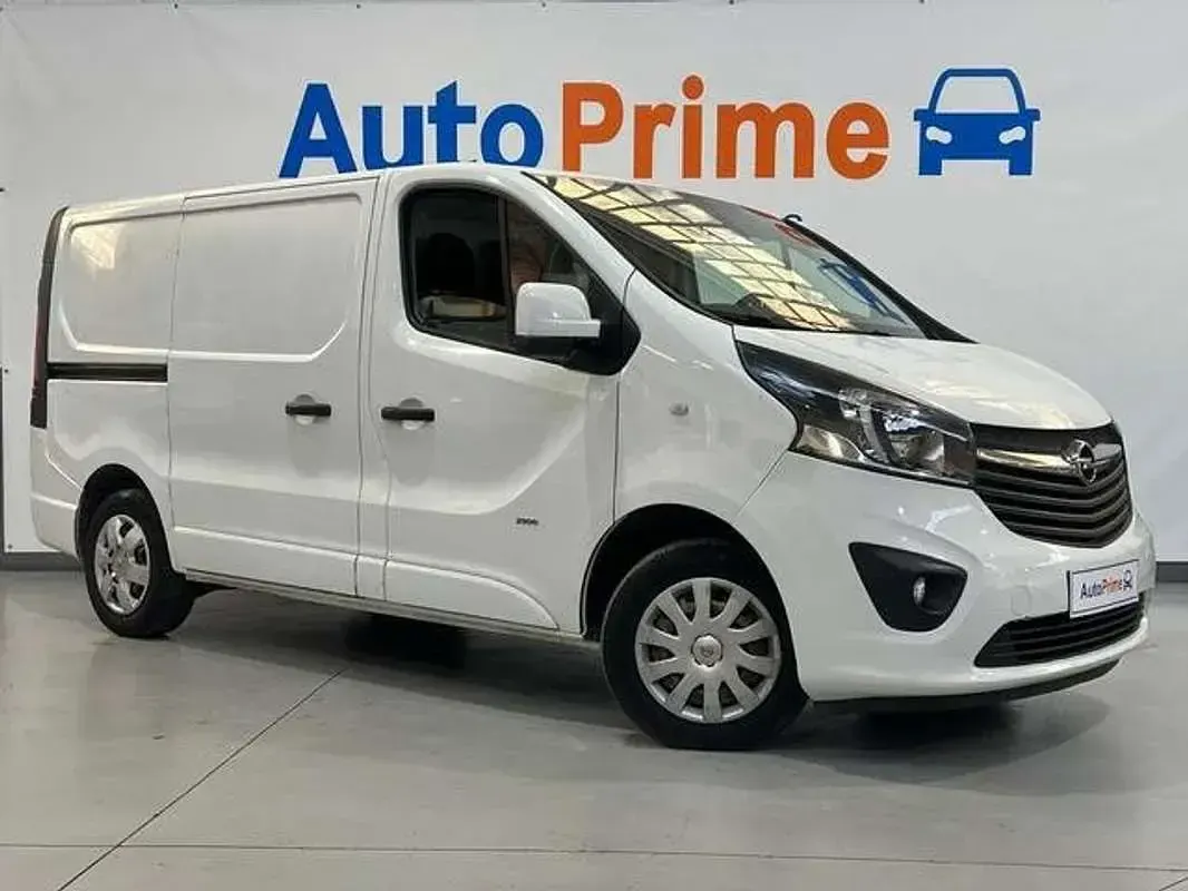 Usado Opel Vivaro Selective 120 CV (88 kW) 2015 Blanco Monovolumen