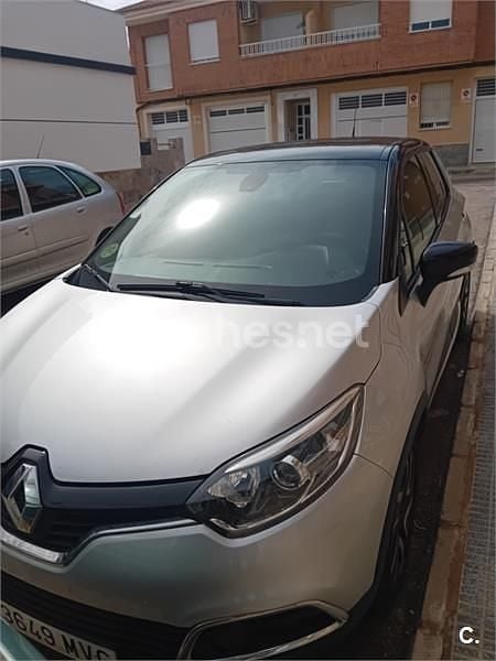 Gris / plata Usado 2015 Renault Captur Zen SUV | 6900 € (Buen precio) - Imagen 1/4