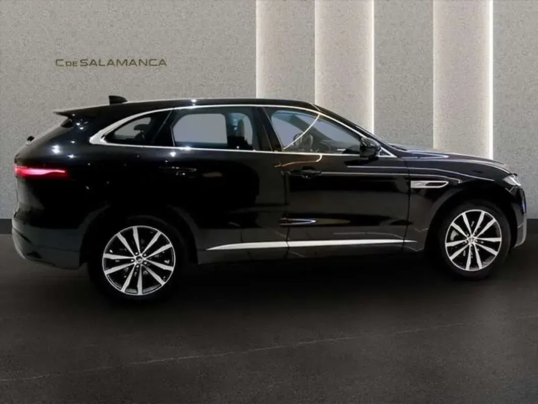 Usado Jaguar F-Pace R-Dynamic 207 CV (152 kW) 2024 Negro SUV