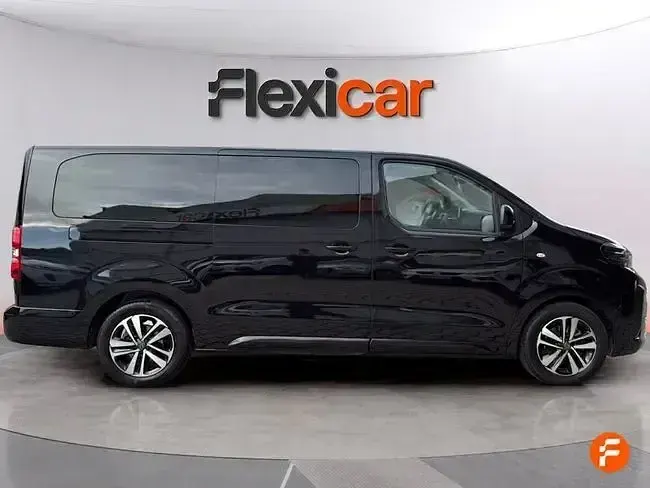 Usado Peugeot Traveller Business-Line 180 CV (132 kW) 2024 Negro Monovolumen