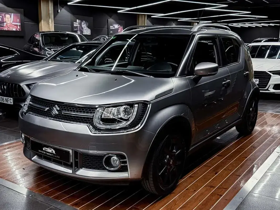 Usado Suzuki Ignis GLX 90 CV (66 kW) 2018 Gris SUV