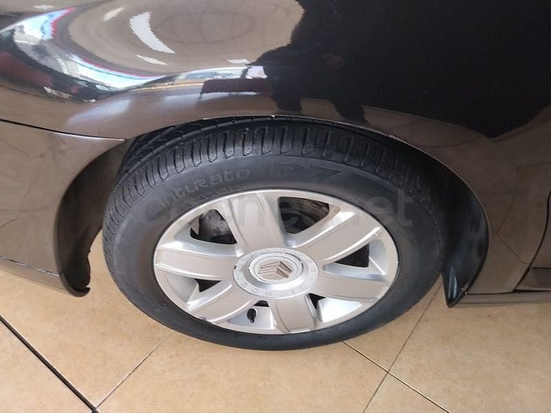 Usado Citroën C4 110 CV (80 kW) 2006 Negro Berlina