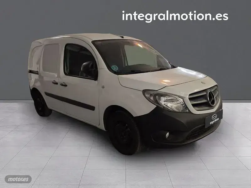 Usado Mercedes Citan 109 95 CV (69 kW) 2021 Blanco Monovolumen