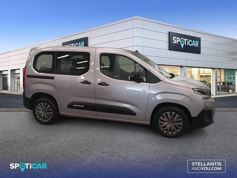 Usado Citroën Berlingo 102 CV (75 kW) 2025 Gris Monovolumen