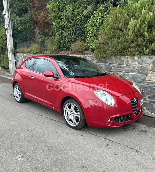 Rojo Usado 2009 Alfa Romeo MiTo Progression Utilitario | 6399 € (Precio justo) - Imagen 1/4