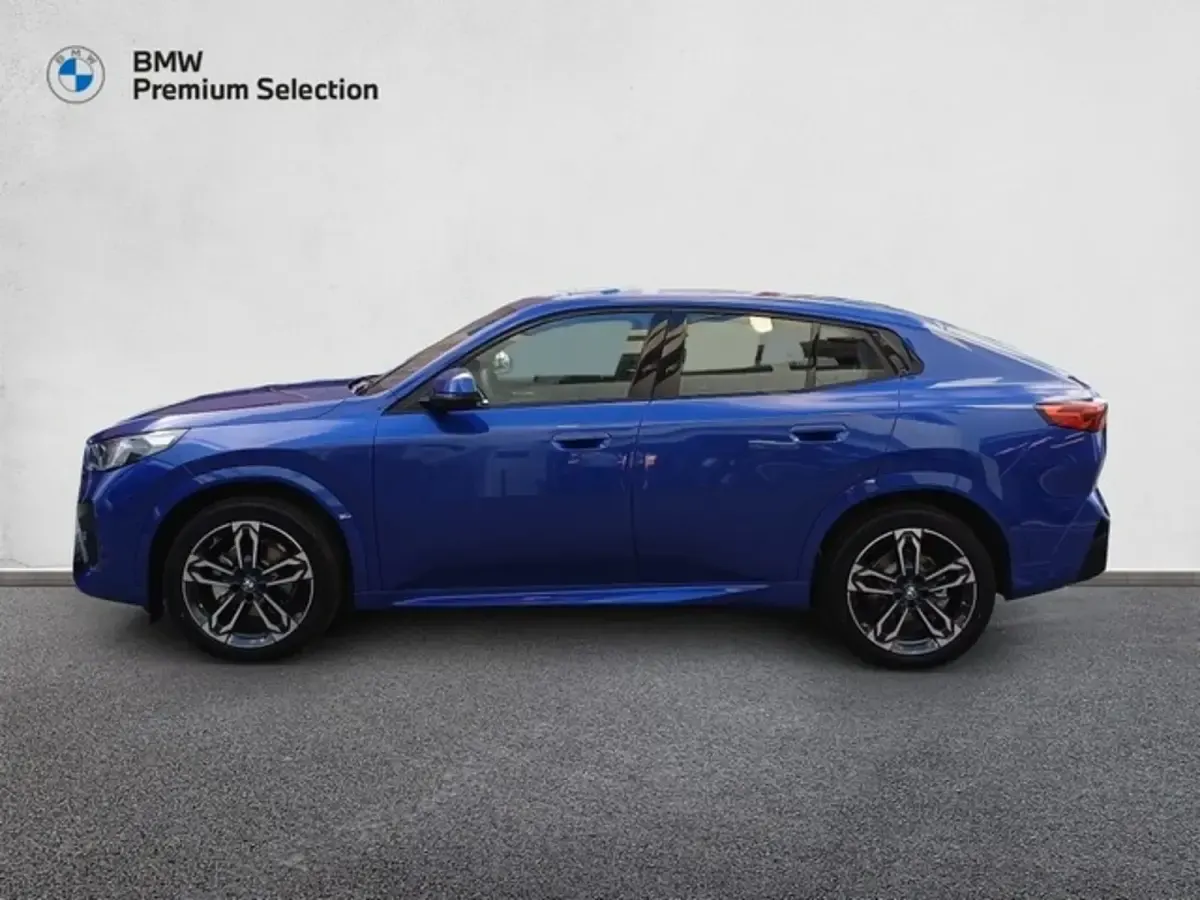 Usado BMW iX2 Comfort Edition 150 kW (204 CV) 2026 Azul SUV