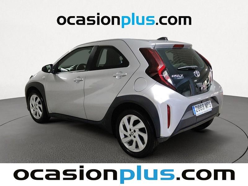Usado Toyota Aygo X Play 72 CV (52 kW) 2024 Gris SUV
