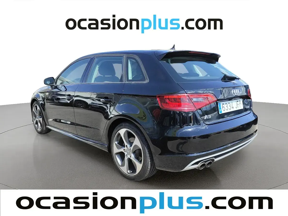 Usado Audi A3 S-Line 125 CV (91 kW) 2015 Negro