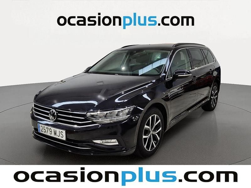 Usado VW Passat Executive 150 CV (110 kW) 2023 Gris Familiar