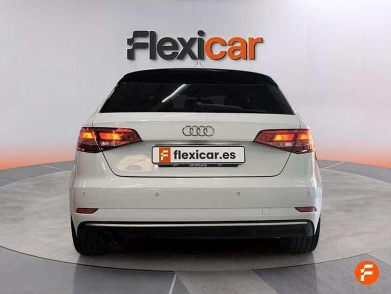 Usado Audi A3 150 CV (110 kW) 2017 Blanco Berlina