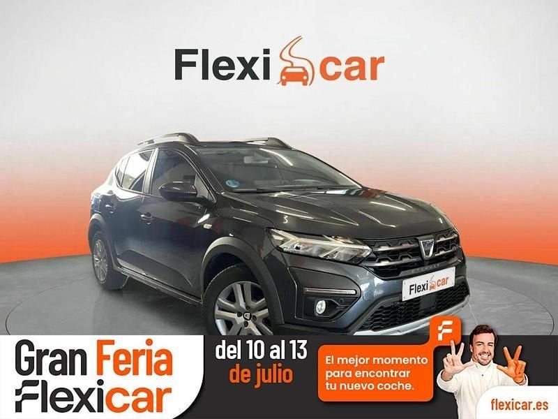 Gris Usado 2021 Dacia Sandero Essentiel Utilitario | 13.890 € (Precio justo) - Imagen 1/4