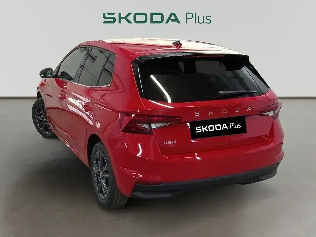 Nuevo Skoda Fabia 115 CV (84 kW) 2025 Rojo Utilitario