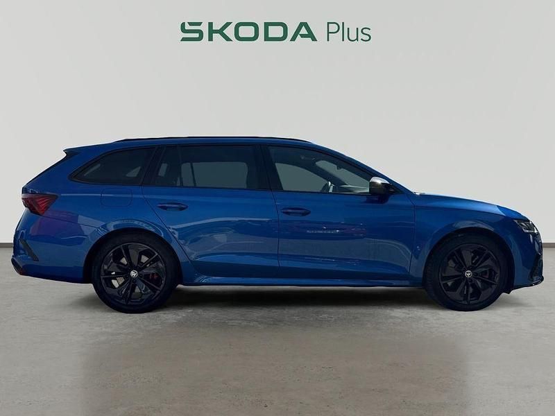 Usado Skoda Octavia RS 245 CV (180 kW) 2024 Azul Familiar