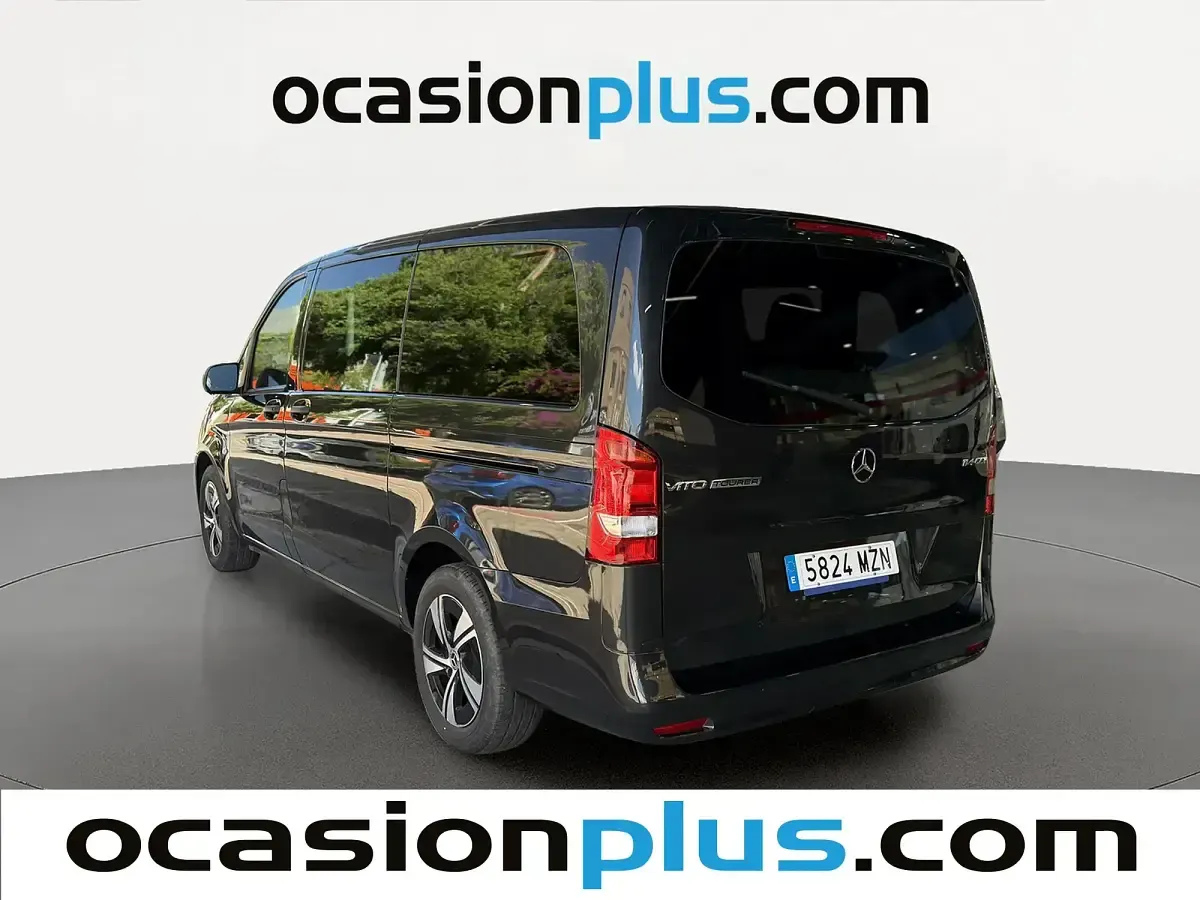 Usado Mercedes Vito 136 CV (100 kW) 2025 Gris Van