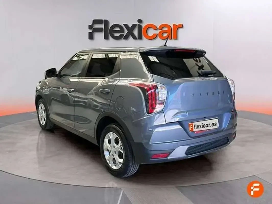 Usado SsangYong Tivoli 135 CV (99 kW) 2024 Gris SUV